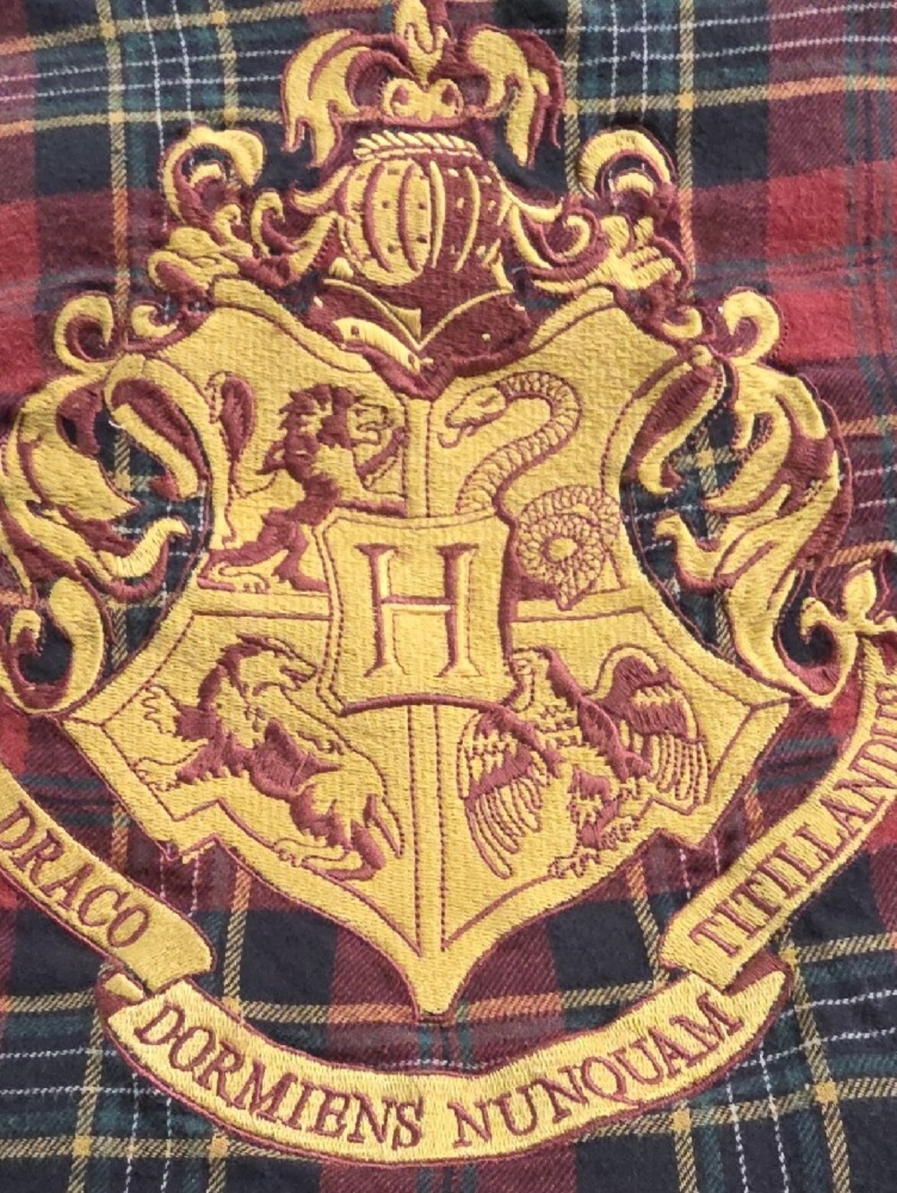 Pottery Barn Teen Harry Potter Red Black Tartan Flannel Sherpa Loungewear Robe - Picture 3 of 13